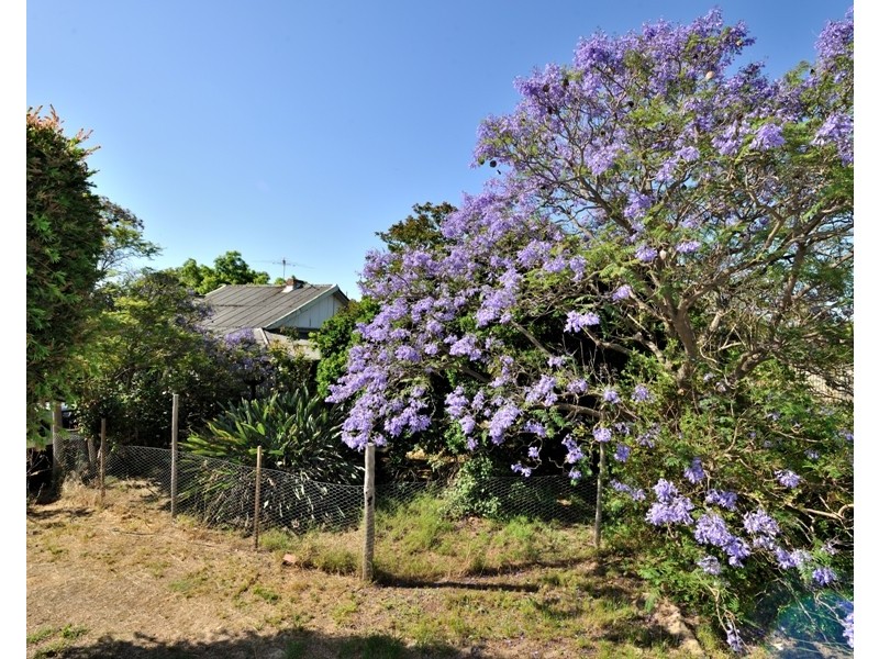 2 Alice Street, Bellevue WA 6056