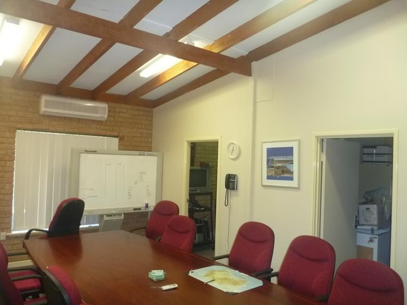 15A Spring Park Road, Midland WA 6056