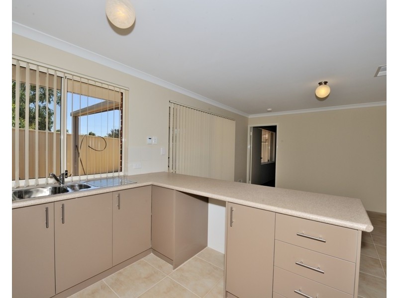 17 Ferguson Street, Middle Swan WA 6056