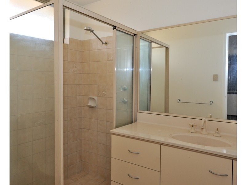 10 Salisbury Road, Midvale WA 6056