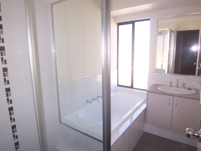 1/25 Wroxton Street, Midland WA 6056