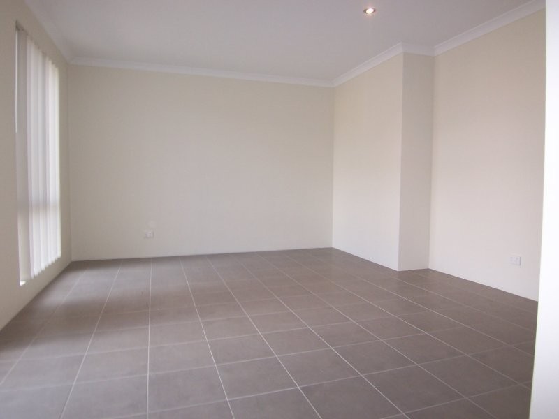 1/25 Wroxton Street, Midland WA 6056