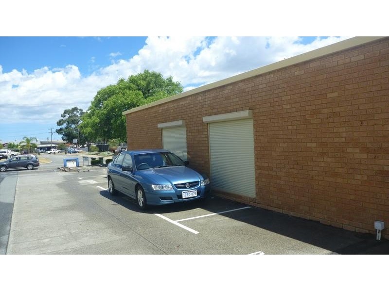 1/12 Farrall Road, Midvale WA 6056
