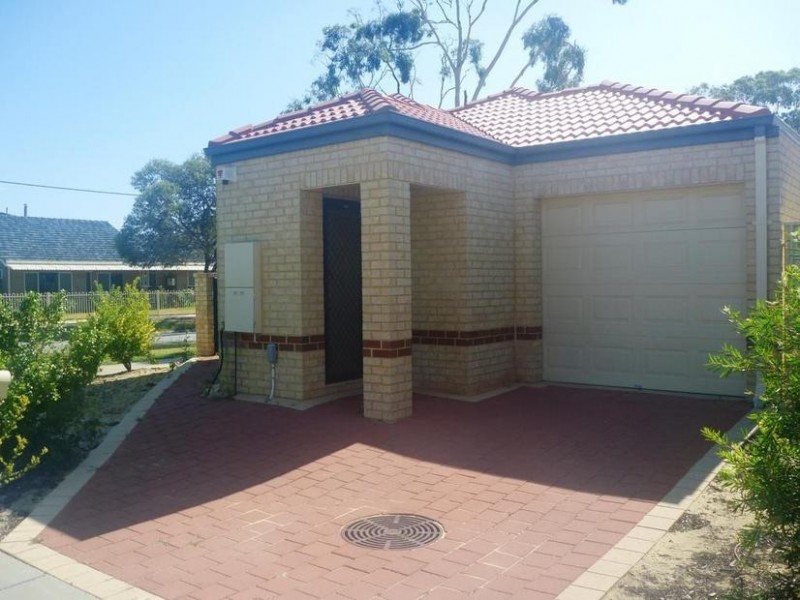 1/11 Hamersley Street, Midland WA 6056