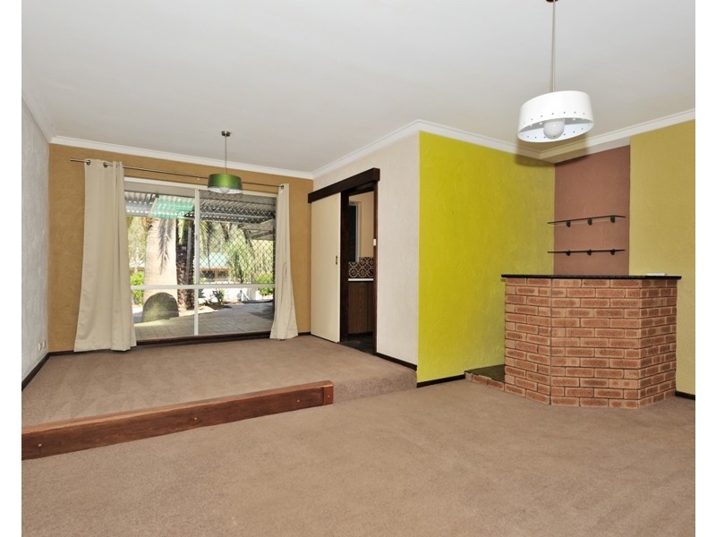 35 Amherst Road, Swan View WA 6056