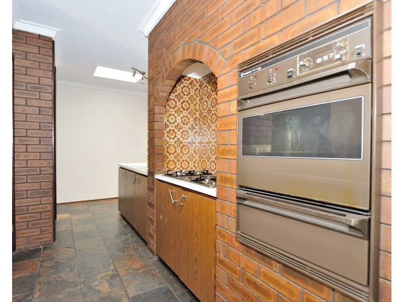 35 Amherst Road, Swan View WA 6056
