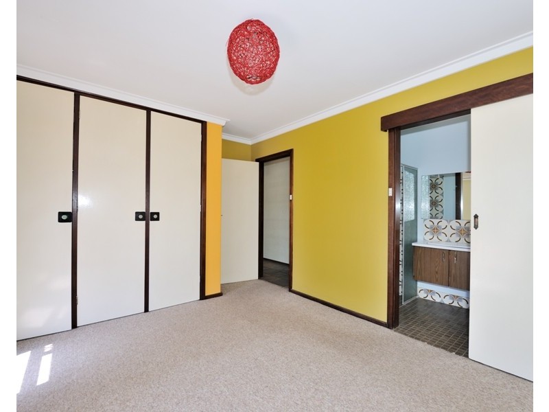 35 Amherst Road, Swan View WA 6056