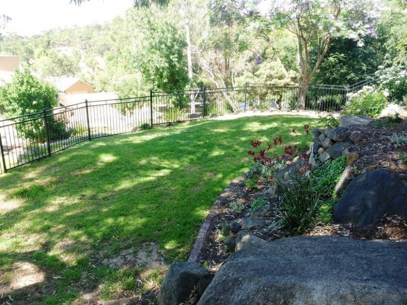 4 Linthorn Crescent, Greenmount WA 6056