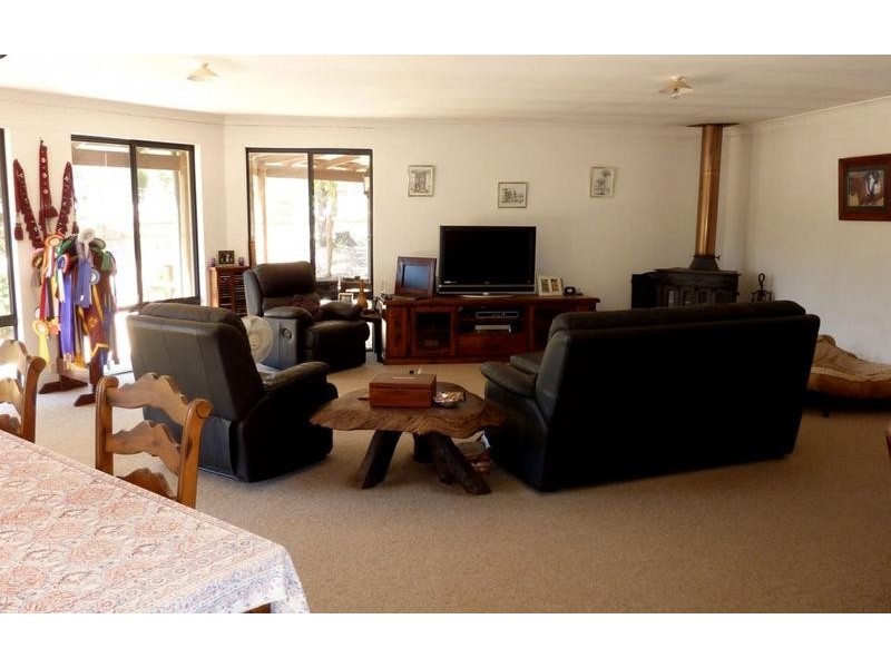 82 Country Road, Gidgegannup WA 6083