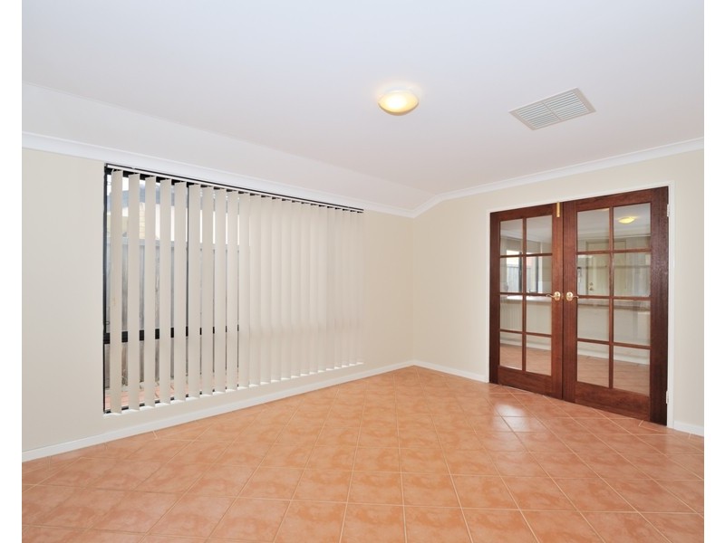 57 San Lorenzo Boulevard, Ellenbrook WA 6069