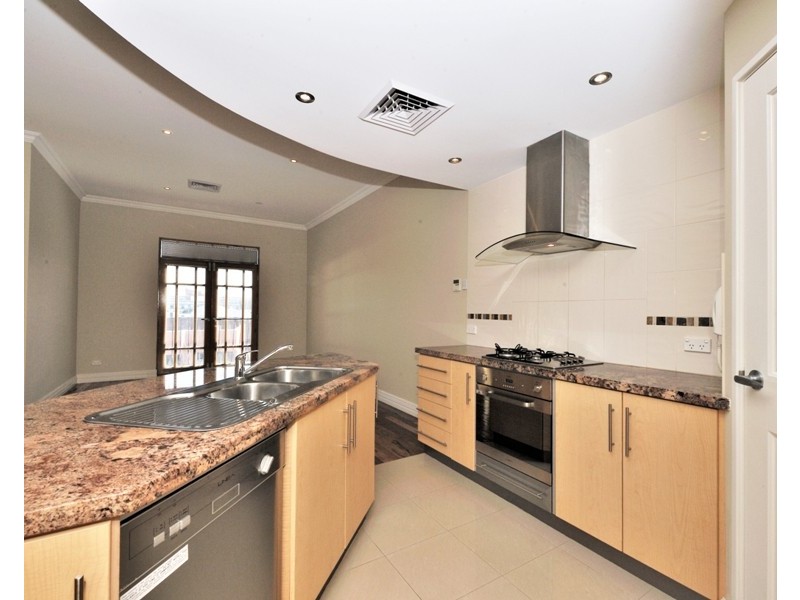 3/26 The Crescent, Midland WA 6056