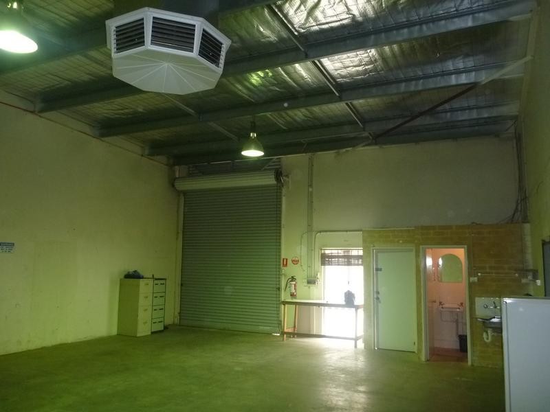 8/7 Vale Street, Malaga WA 6090