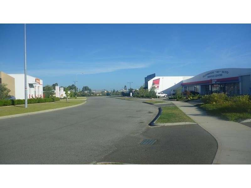 4/11 Comserv Loop, Ellenbrook WA 6069