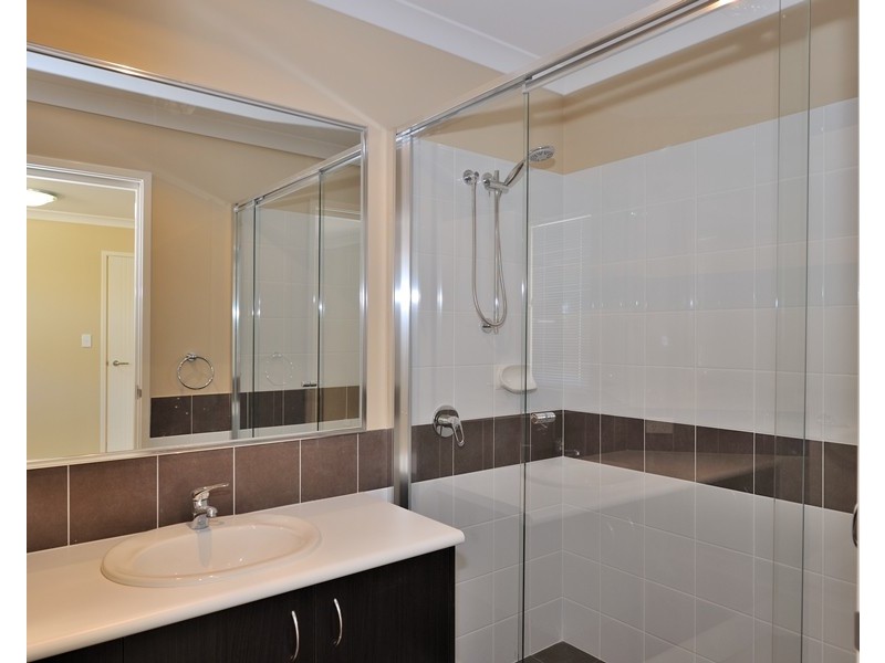 2/6 Margaret Street, Midland WA 6056