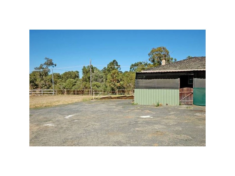 168 George St, West Swan WA 6055