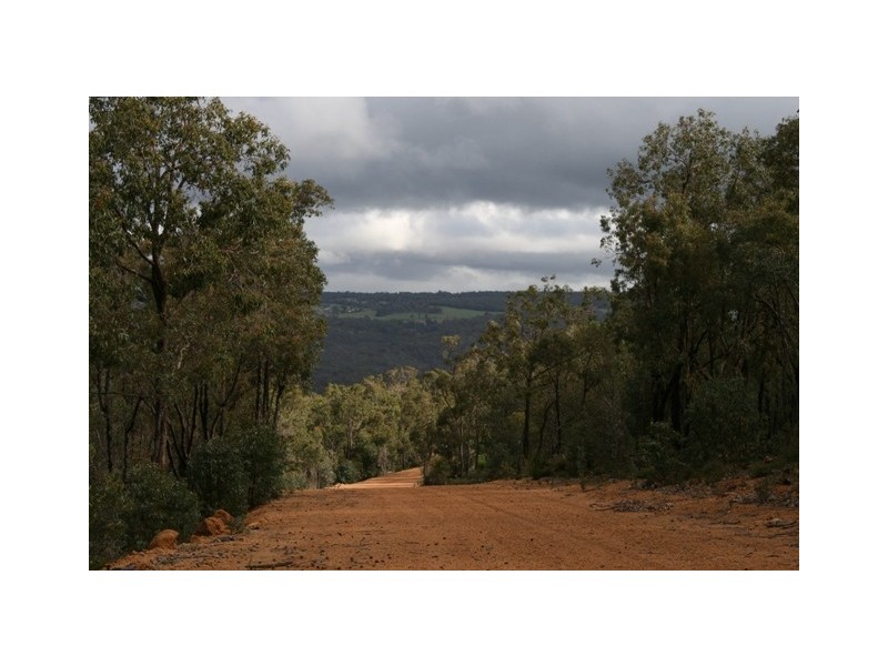 380 Clenton Road, Gidgegannup WA 6083