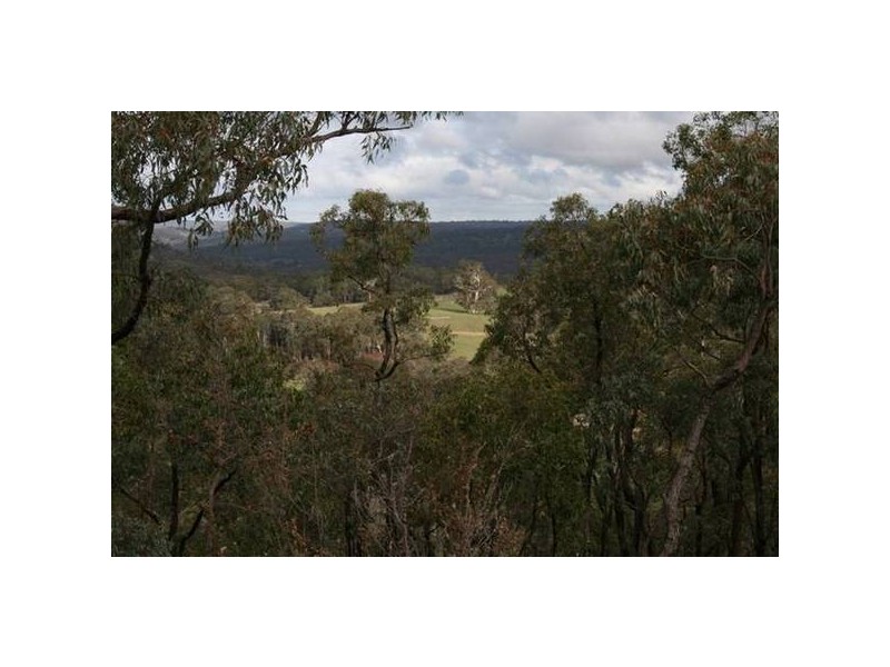 2 Clenton Road, Gidgegannup WA 6083