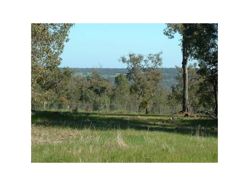 10 Clenton Road, Gidgegannup WA 6083