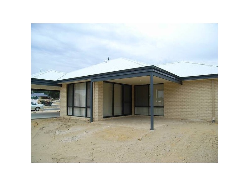 13 Azalea Gardens, Forrestfield WA 6058