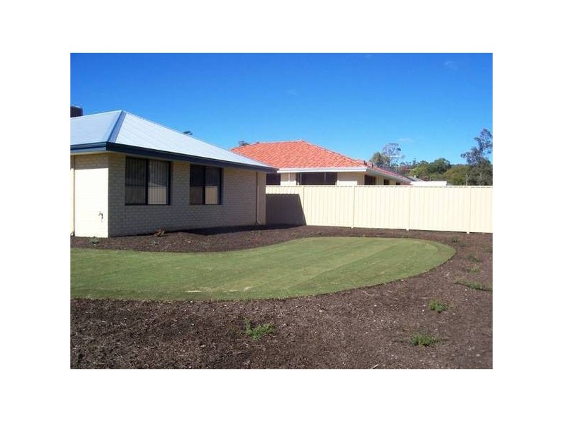 13 Azalea Gardens, Forrestfield WA 6058