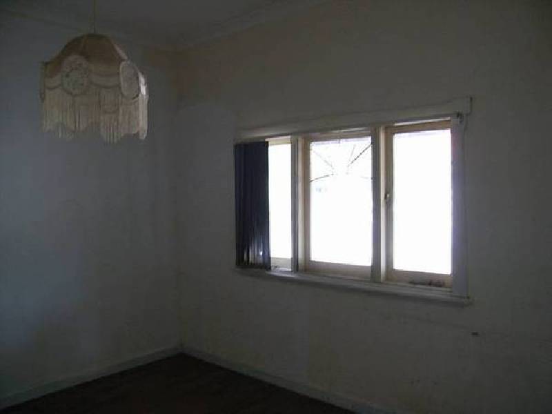 85 Clayton Street, Bellevue WA 6056