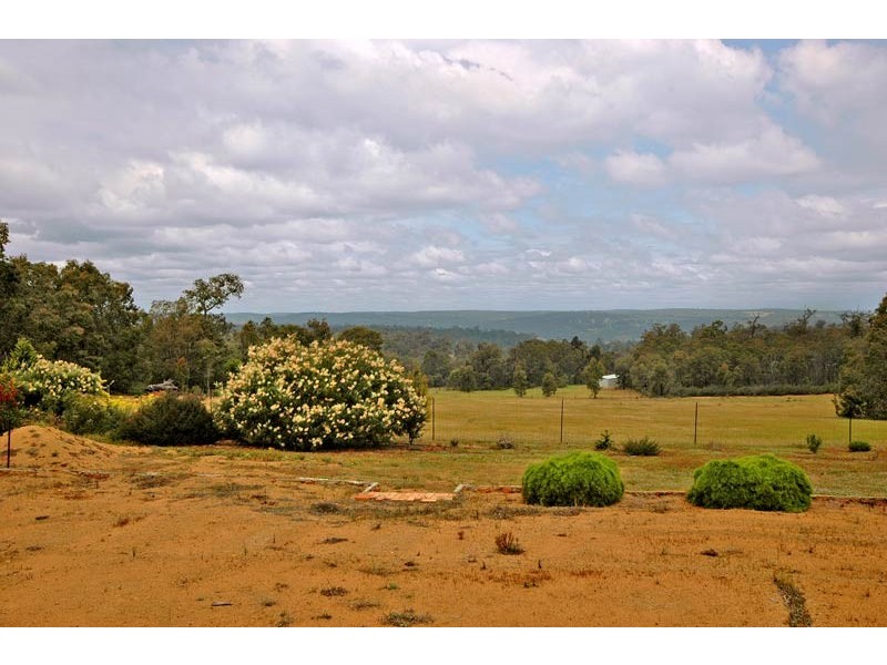 625 Clenton Road, Gidgegannup WA 6083