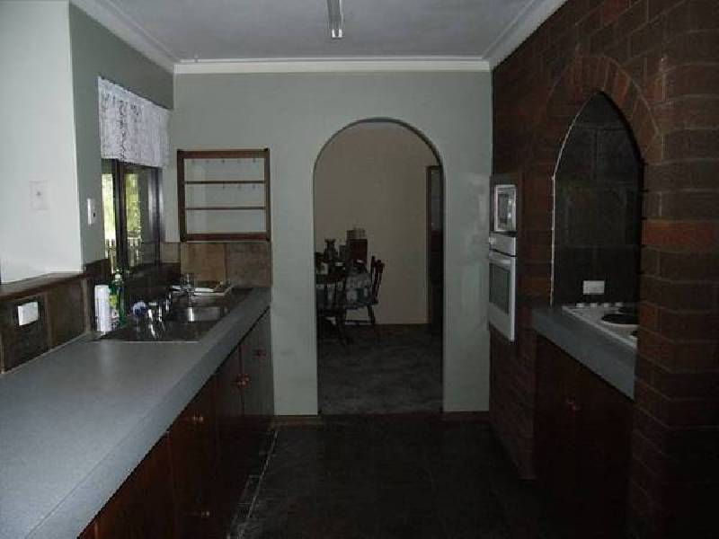 Great Eastern Highway, Mundaring WA 6073