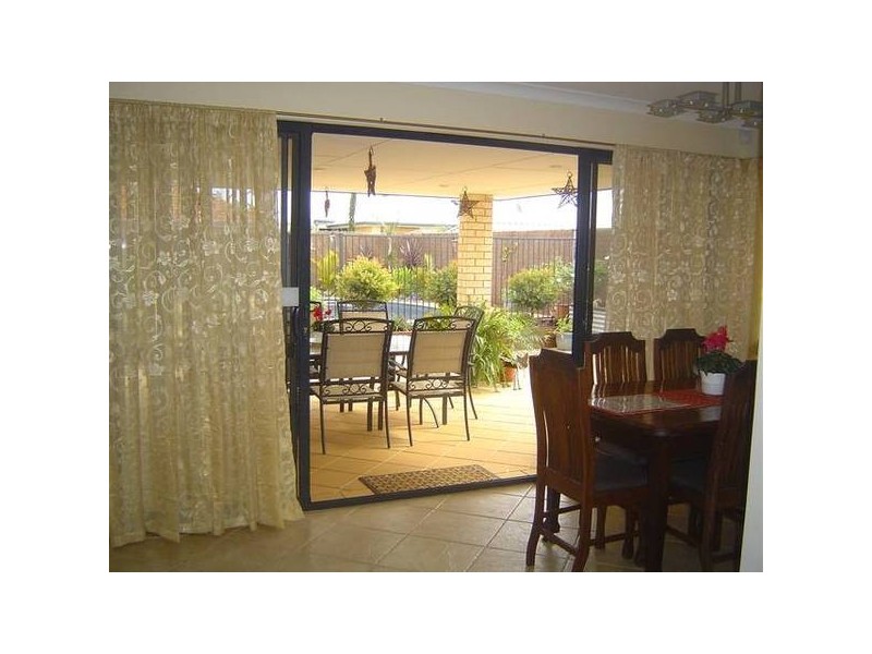 73 Coolamon Blvd, Ellenbrook WA 6069