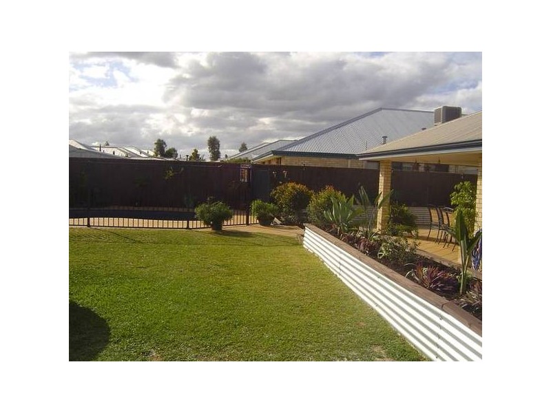 73 Coolamon Blvd, Ellenbrook WA 6069