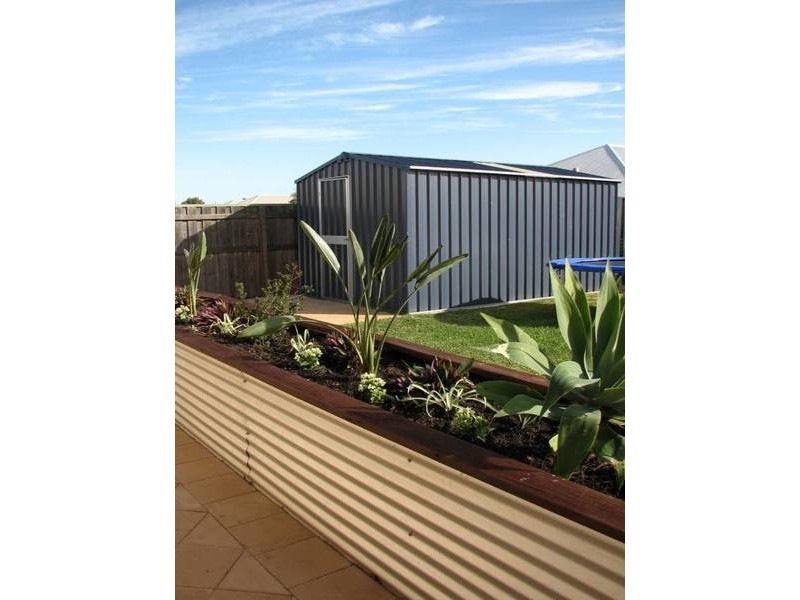 73 Coolamon Blvd, Ellenbrook WA 6069