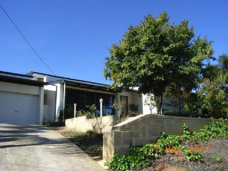 Pagnell Way, Swan View WA 6056