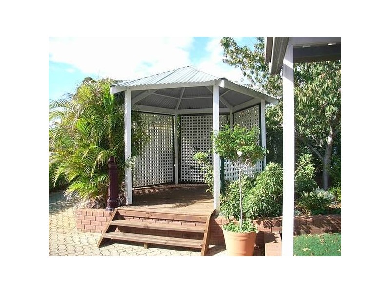 Pagnell Way, Swan View WA 6056