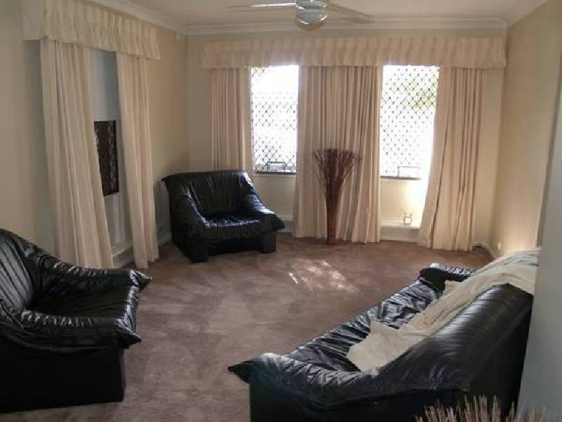 17 Moir Place, Midvale WA 6056