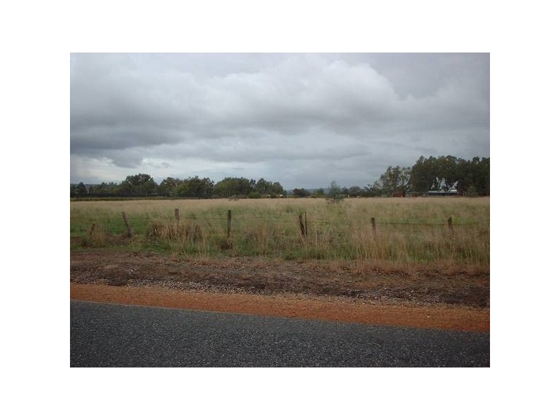 Dalgety Road, Middle Swan WA 6056