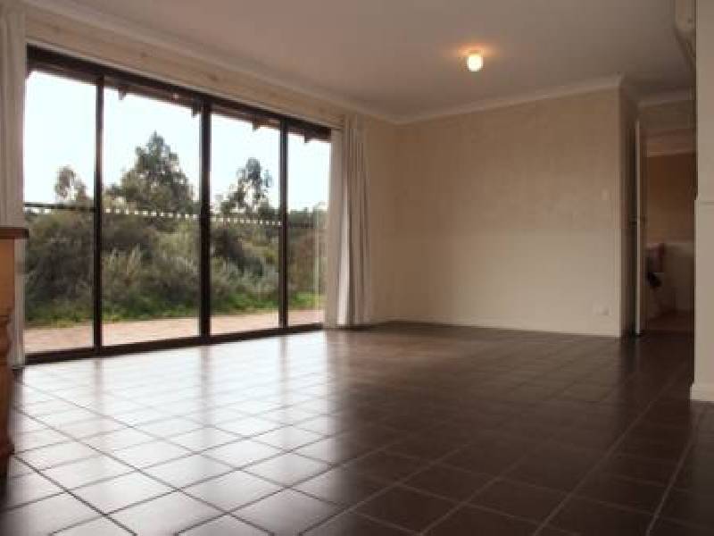 Thornbury Close, Mundaring WA 6073