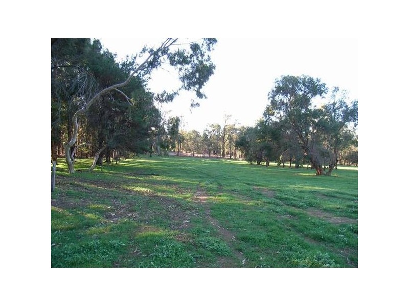 400 Dinsdale Road, Gidgegannup WA 6083