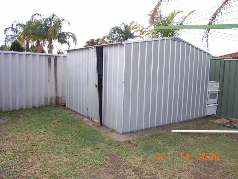 26 Dryandra Way, Thornlie WA 6108