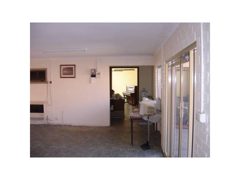 Clayton Street, Bellevue WA 6056