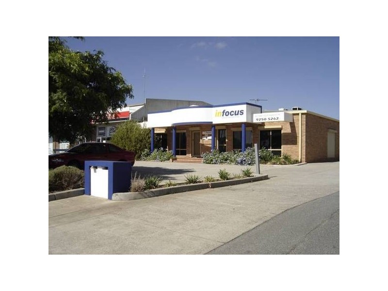 1/12 Farrall Road, Midvale WA 6056