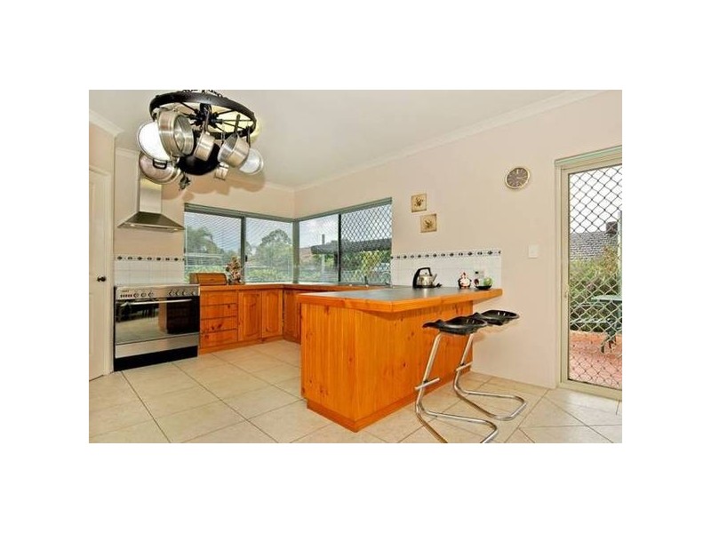 15 Fawell Street, Midland WA 6056