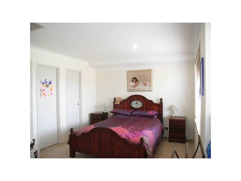 18 Alderley Close, Ellenbrook WA 6069