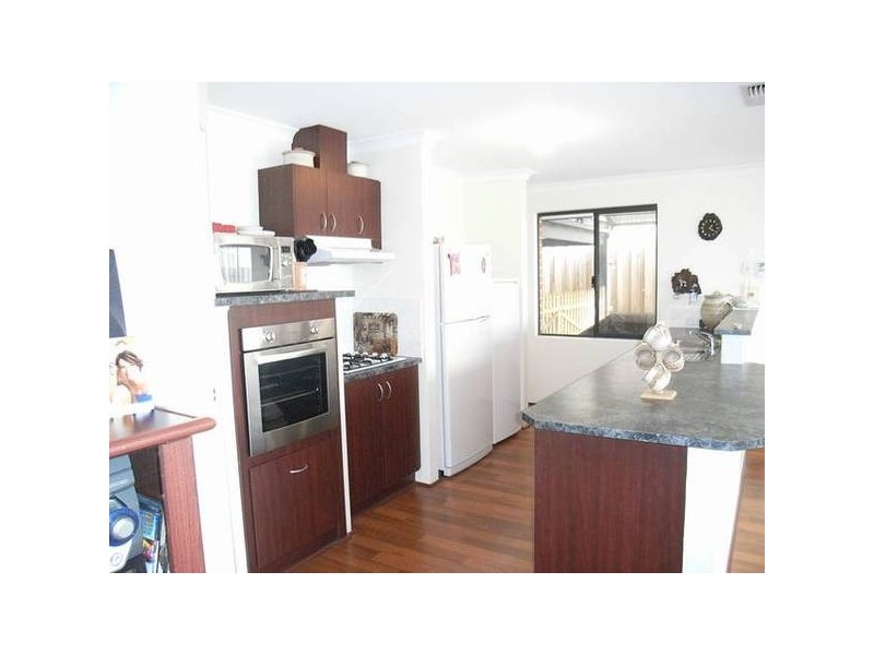 18 Alderley Close, Ellenbrook WA 6069