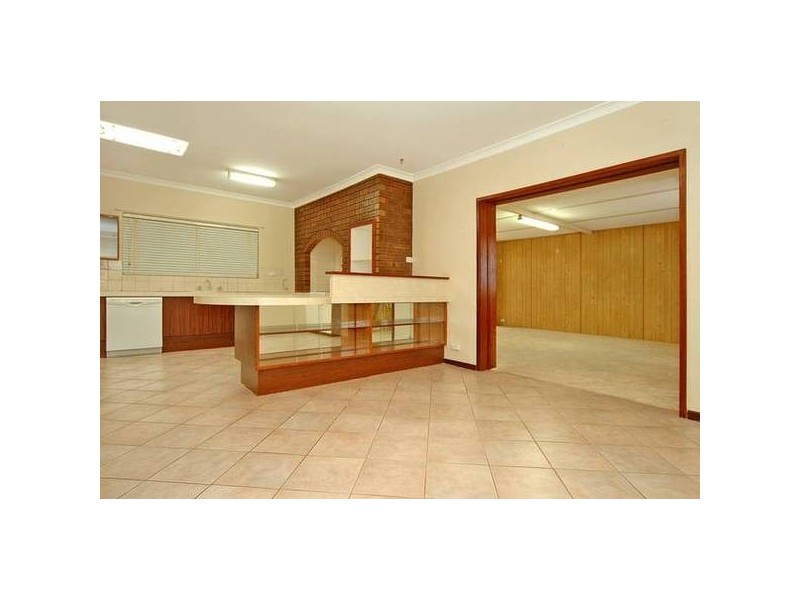 16 Loton Avenue, Midland WA 6056
