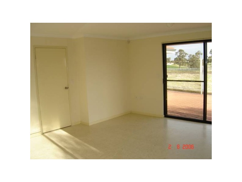 22/6 Avon Crescent, Viveash WA 6056