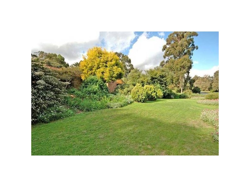 4 Leschen Way, Darlington WA 6070