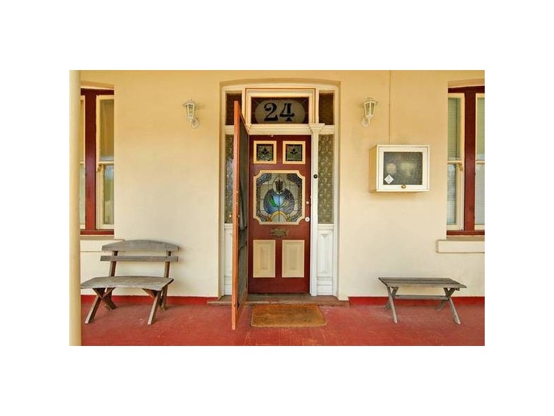 24 Blackburn Street, Bellevue WA 6056