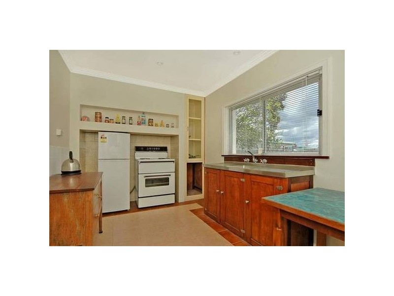 24 Blackburn Street, Bellevue WA 6056