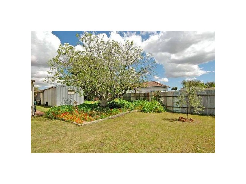 24 Blackburn Street, Bellevue WA 6056