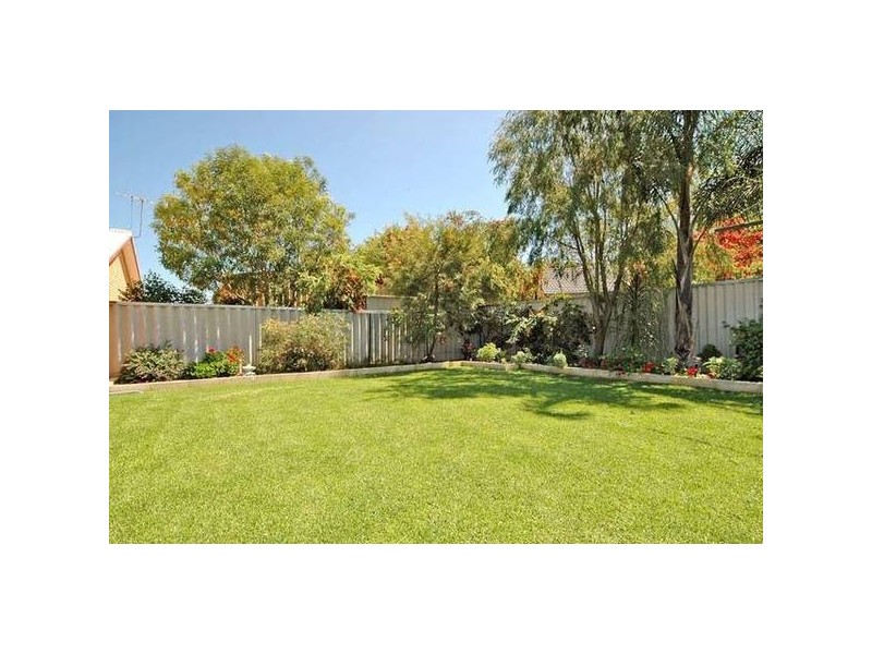 4 Asmus Court, Midvale WA 6056