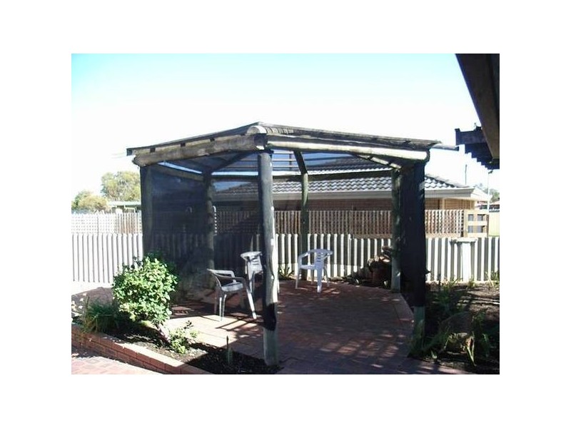 17 Moir Place, Midvale WA 6056